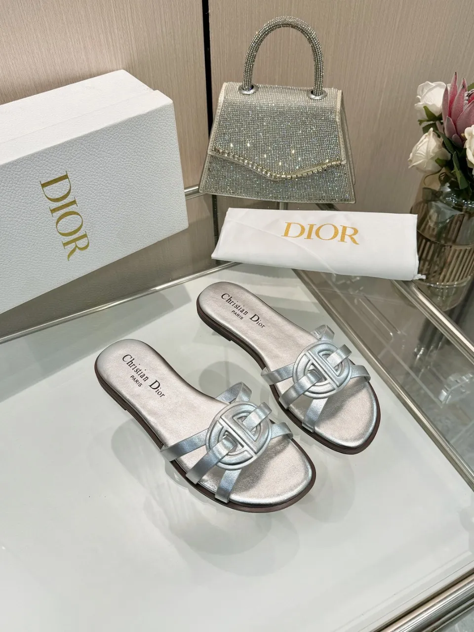 👟👟Ex-factory price 340👟👟 Dior new model, 9 colors available, cowhide fabric, code number 35-42, leather sole +40
